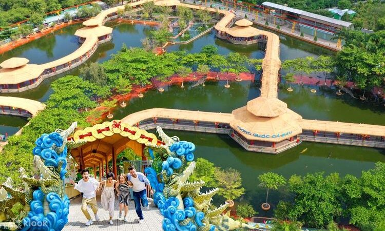 Công viên văn hoá suối tiên